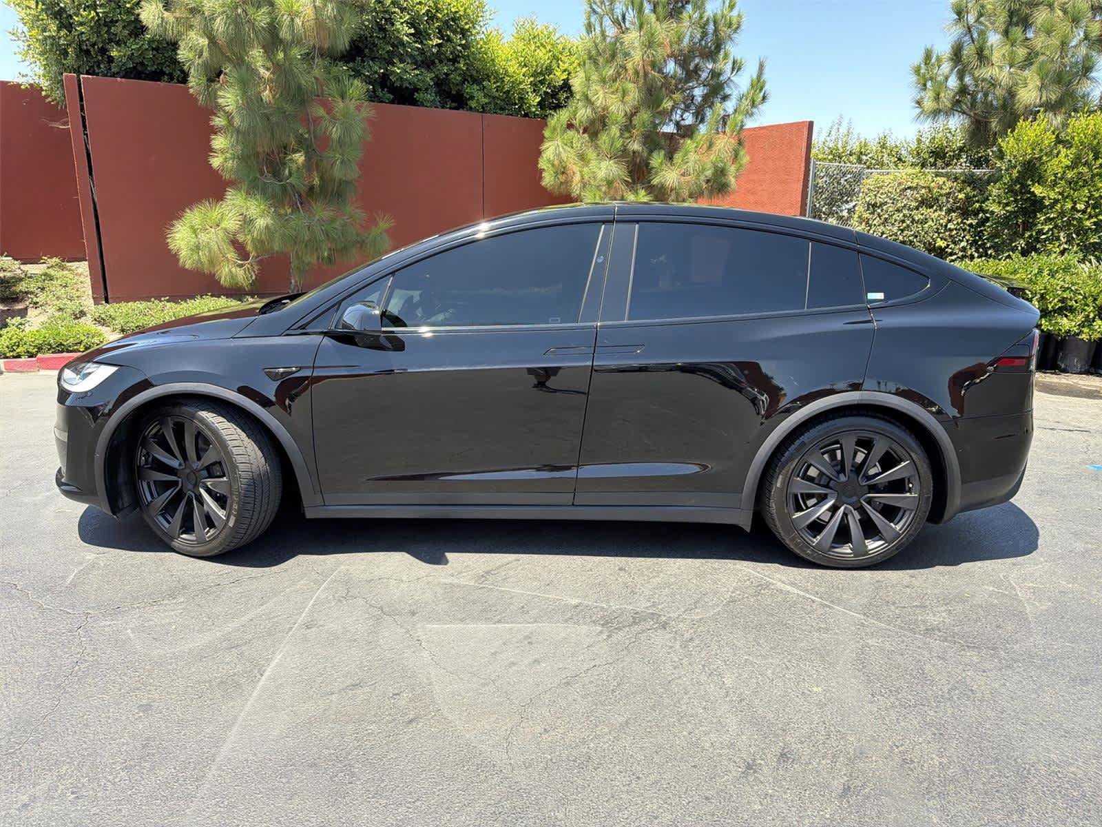 Used 2022 Tesla Model X Plaid AWD/4WD image 3