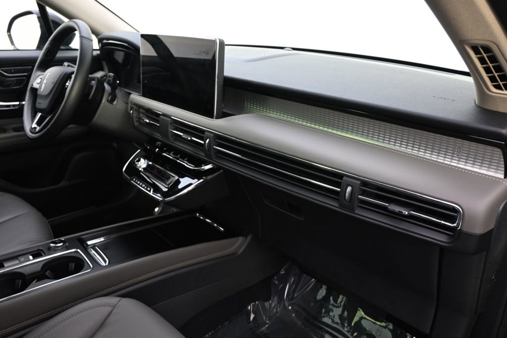 New 2026 Lincoln Corsair Premiere image 15