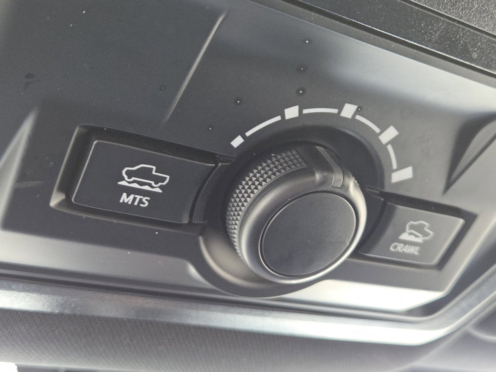 Used 2021 Toyota Tacoma TRD Off-Road image 8