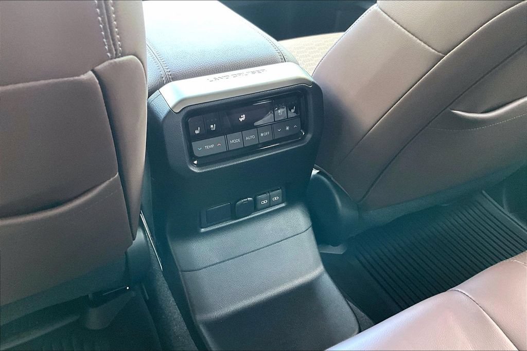 Used 2027 Toyota Land Cruiser w/ Premium Package AWD/4WD image 7