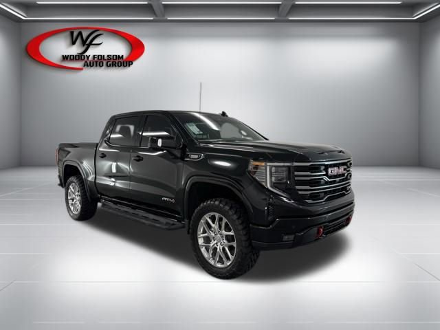 Used 2025 GMC Sierra 1500 AT4 w/ AT4 Premium Package AWD/4WD image 3