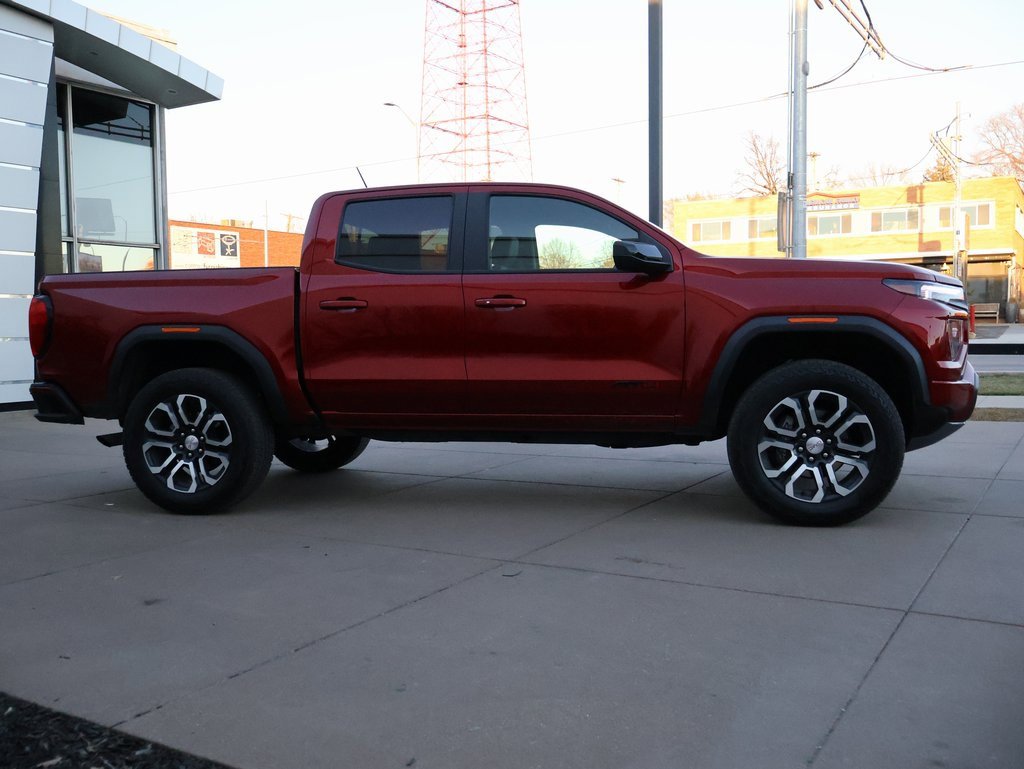 Used 2024 GMC Canyon AT4 w/ AT4 Premium Package image 8