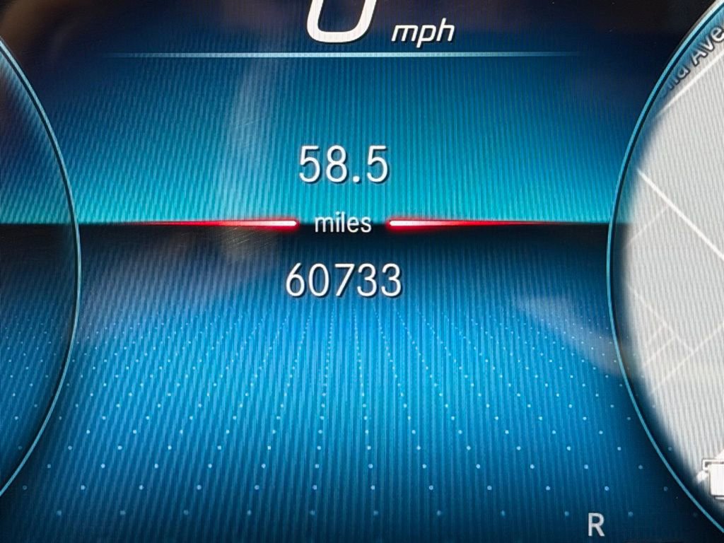 Used 2022 Mercedes-Benz GLE 350 w/ Premium Package image 48