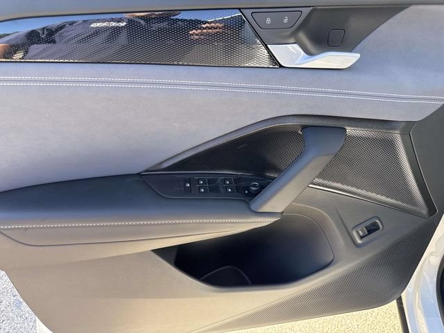 New 2026 Volkswagen Tiguan SE FWD image 15