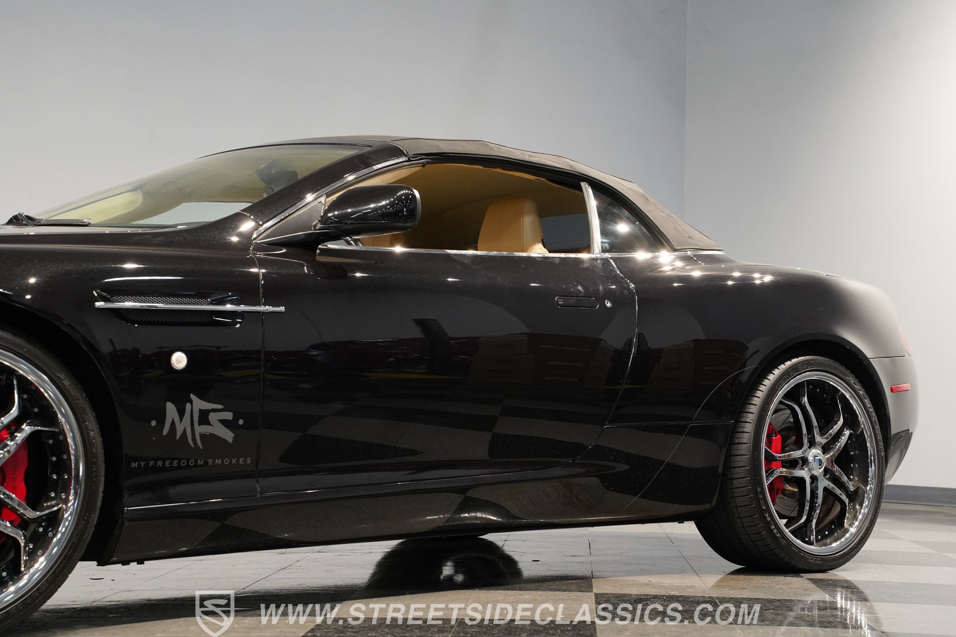 Used 2007 Aston Martin DB9 Volante RWD image 23