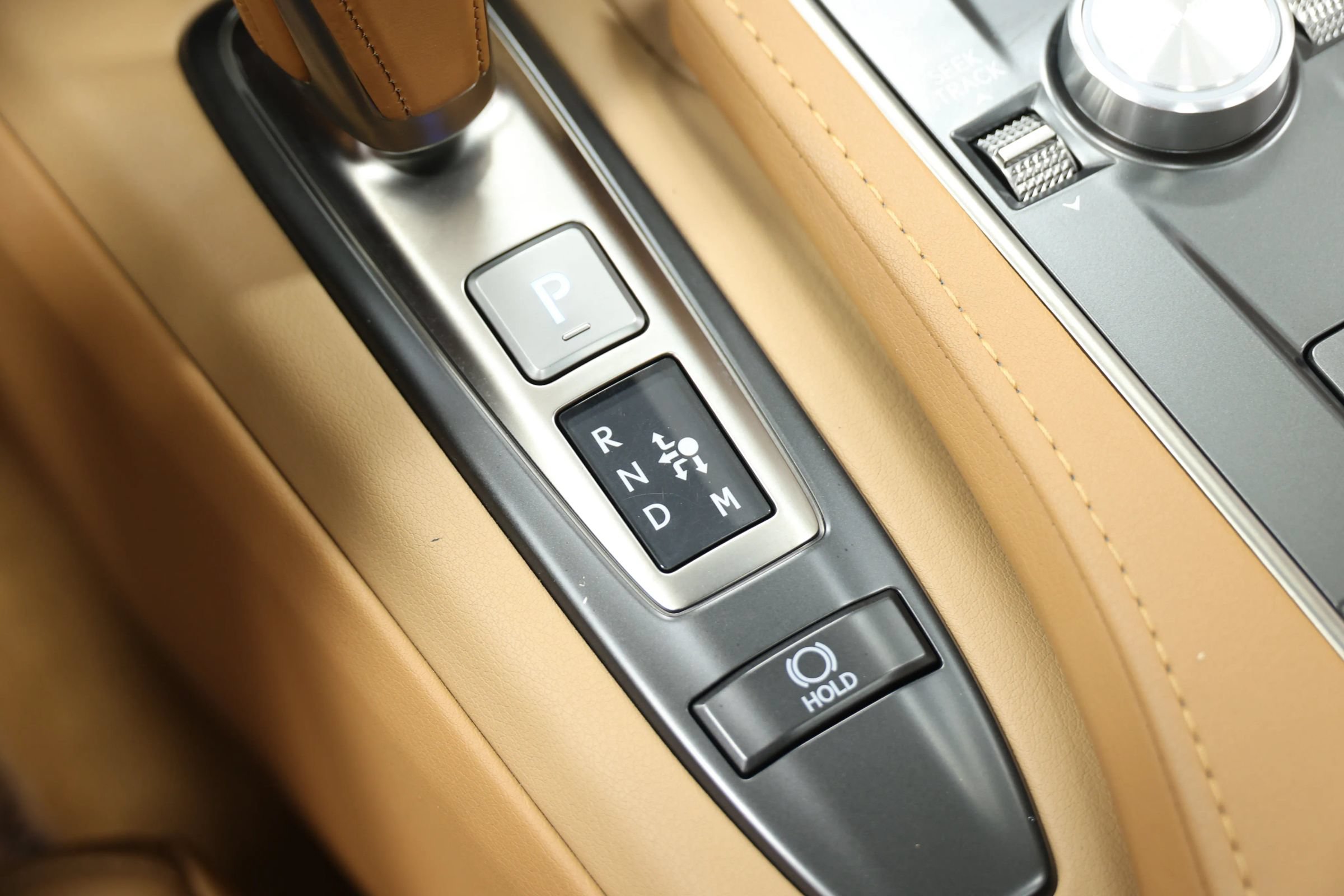 Used 2025 Lexus LC 500 Coupe w/ Touring Package RWD image 44