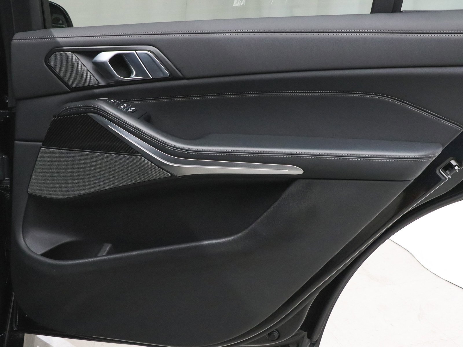 Used 2026 BMW X7 M60i image 11