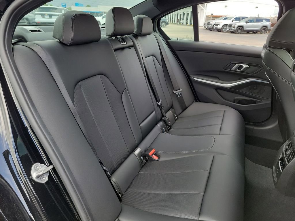 Used 2026 BMW 330i Sedan RWD image 28