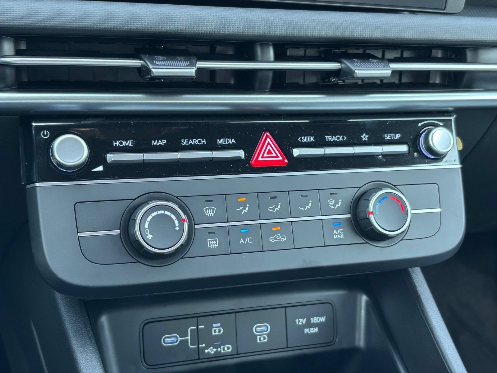 New 2027 Hyundai Santa Cruz SE AWD/4WD image 16