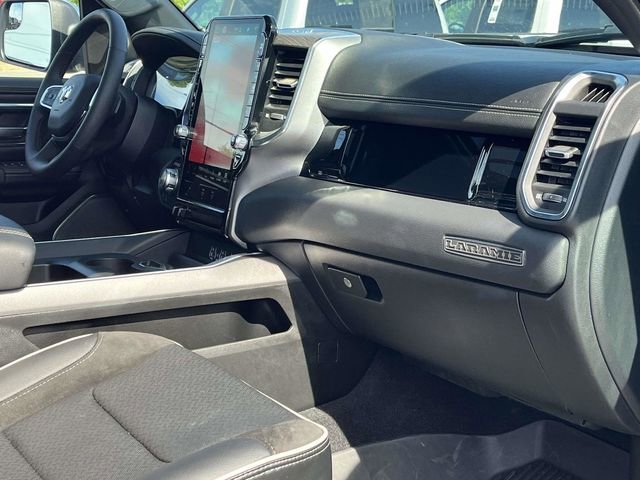 Used 2025 RAM 1500 Laramie AWD/4WD image 25