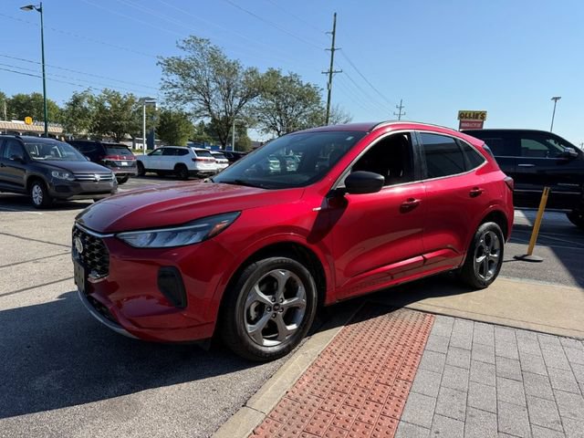 Used 2024 Ford Escape ST-Line AWD/4WD image 3