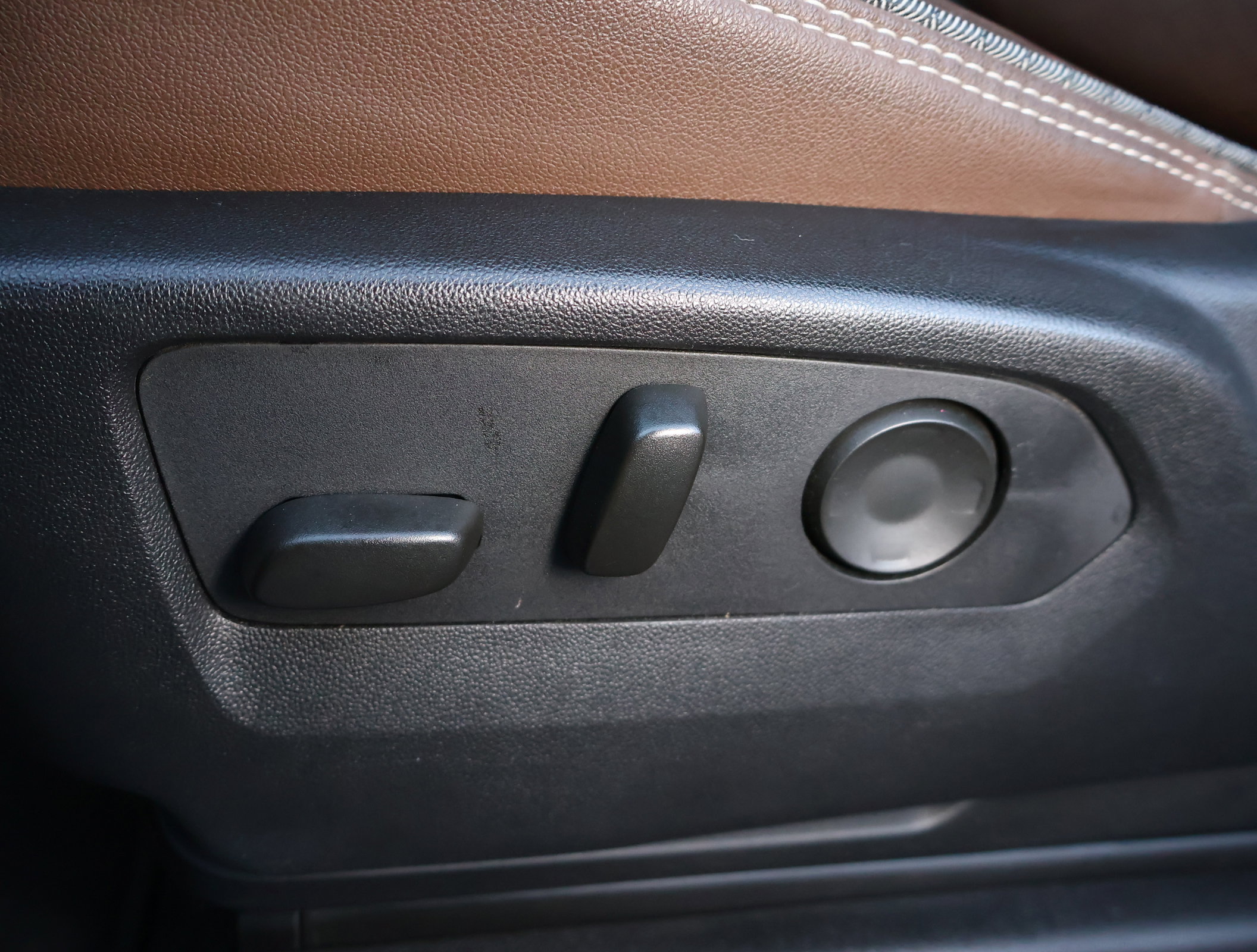 Used 2024 Chevrolet Tahoe High Country w/ Advanced Technology Package image 10