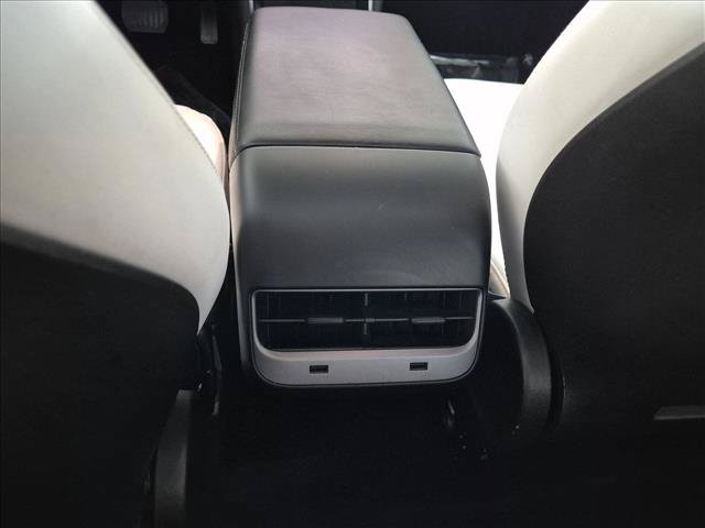 Used 2019 Tesla Model 3 Standard Range RWD image 17