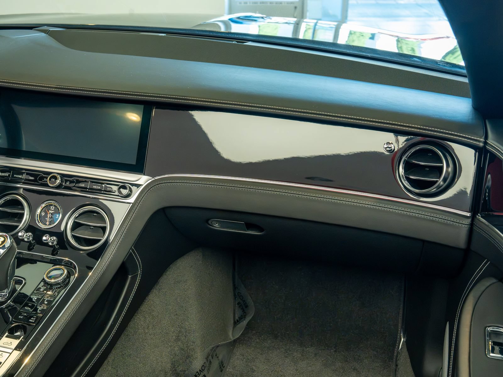 Used 2020 Bentley Continental GT V8 First Edition AWD/4WD image 18