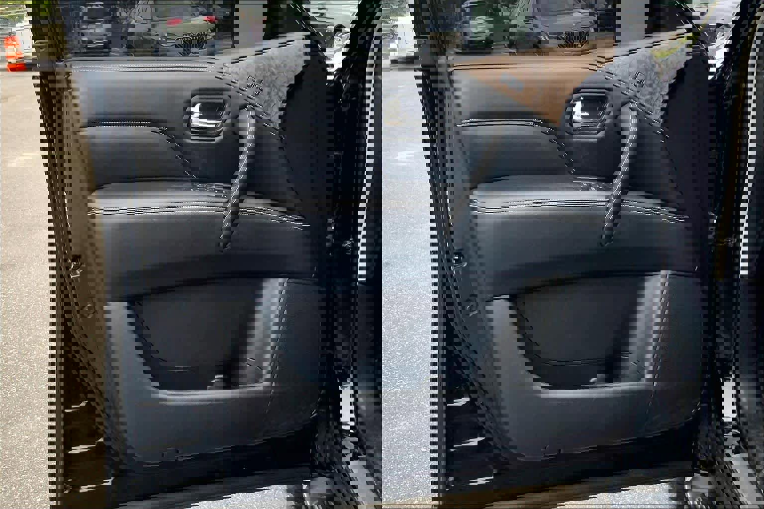 Used 2021 INFINITI QX80 Premium Select w/ All-Season Package image 23