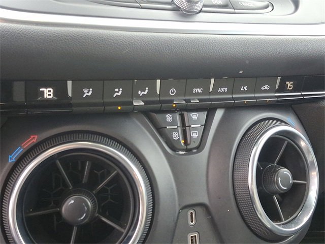 Used 2022 Chevrolet Blazer LT image 15