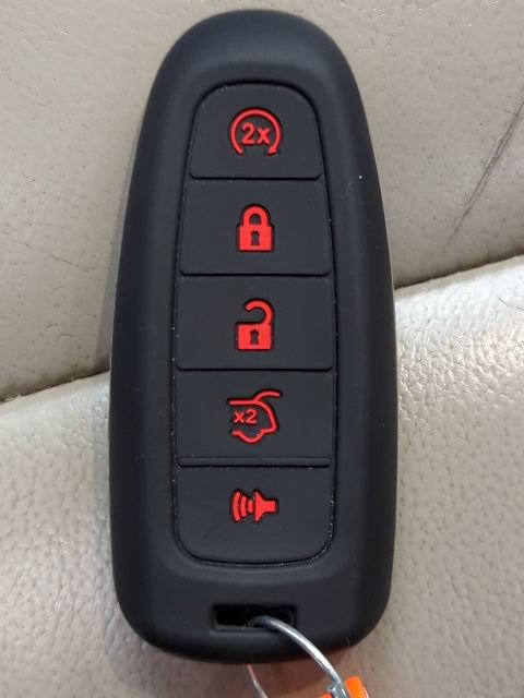 Used 2015 Ford Escape Titanium w/ Equipment Group 301A FWD image 26