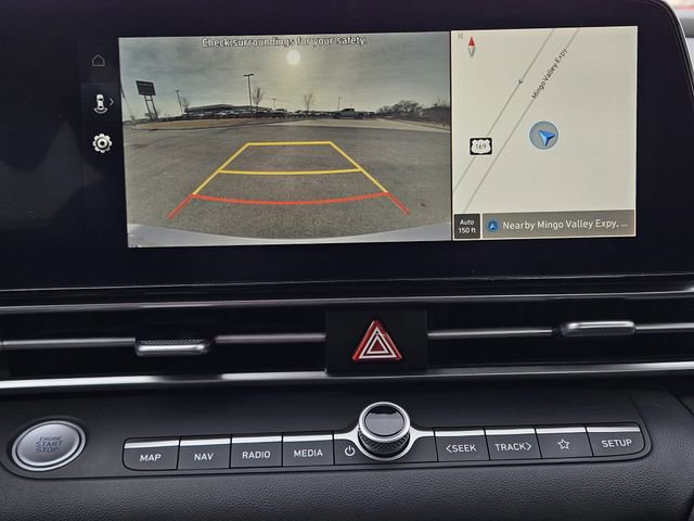 Used 2023 Hyundai Elantra SEL w/ Convenience Package image 17