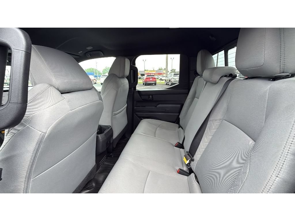 Certified 2024 Toyota Tacoma SR5 AWD/4WD image 35