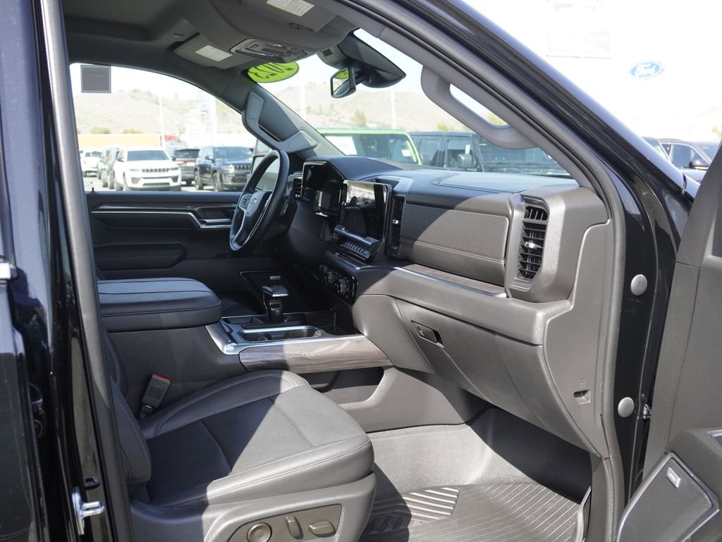 Used 2023 Chevrolet Silverado 1500 LTZ AWD/4WD image 23