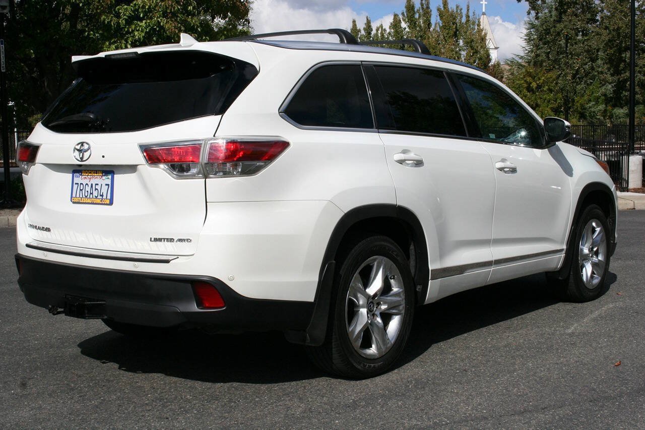 Used 2016 Toyota Highlander Limited AWD/4WD image 4