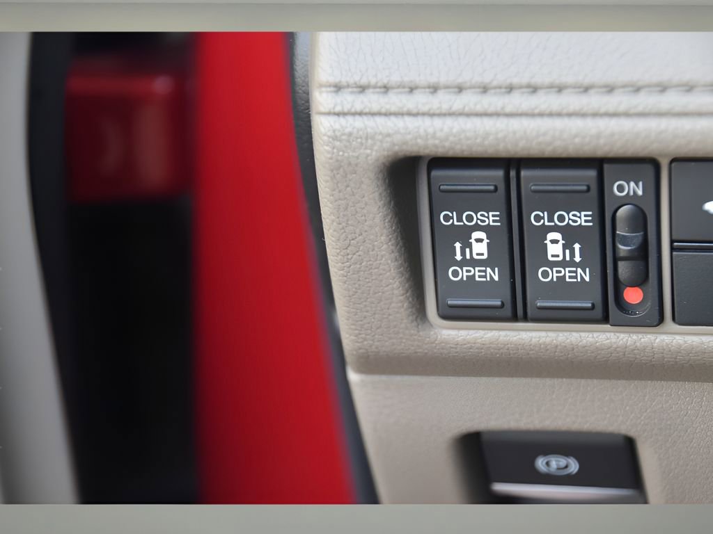 Used 2024 Honda Odyssey Touring image 34