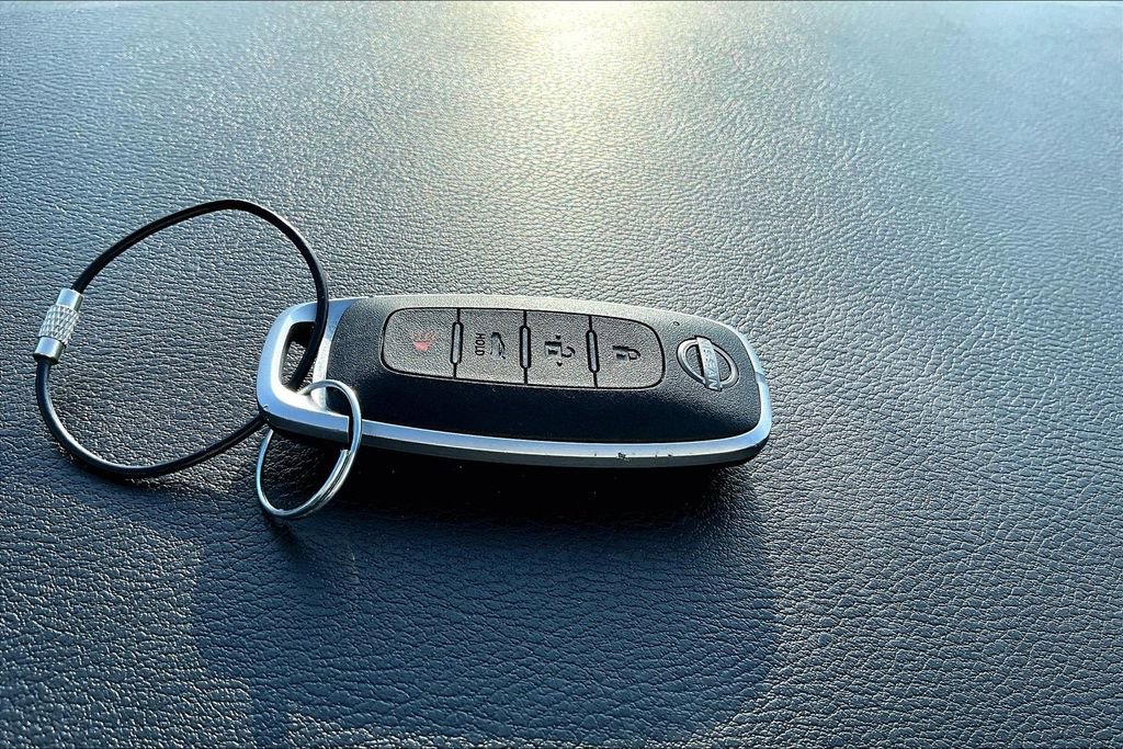 Certified 2025 Nissan Versa SV image 11