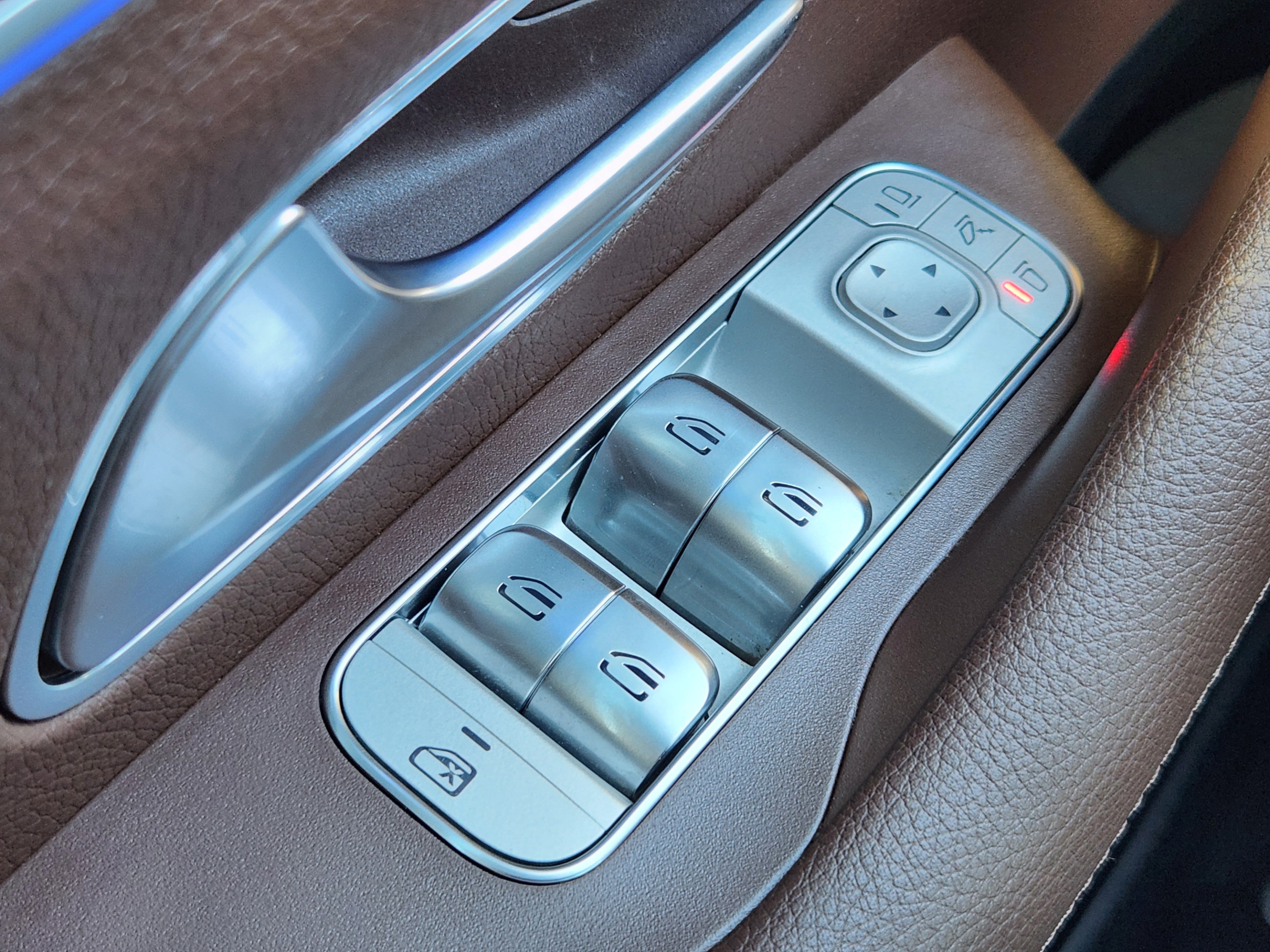 Used 2024 Mercedes-Benz GLS 450 4MATIC image 20