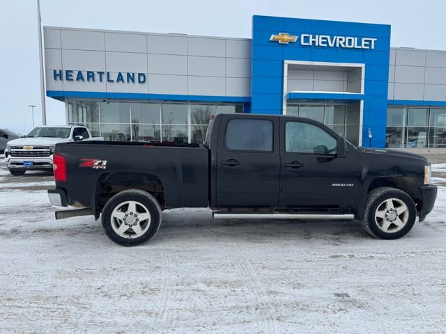 Used 2014 Chevrolet Silverado 2500 LT w/ Z71 Appearance Package image 7