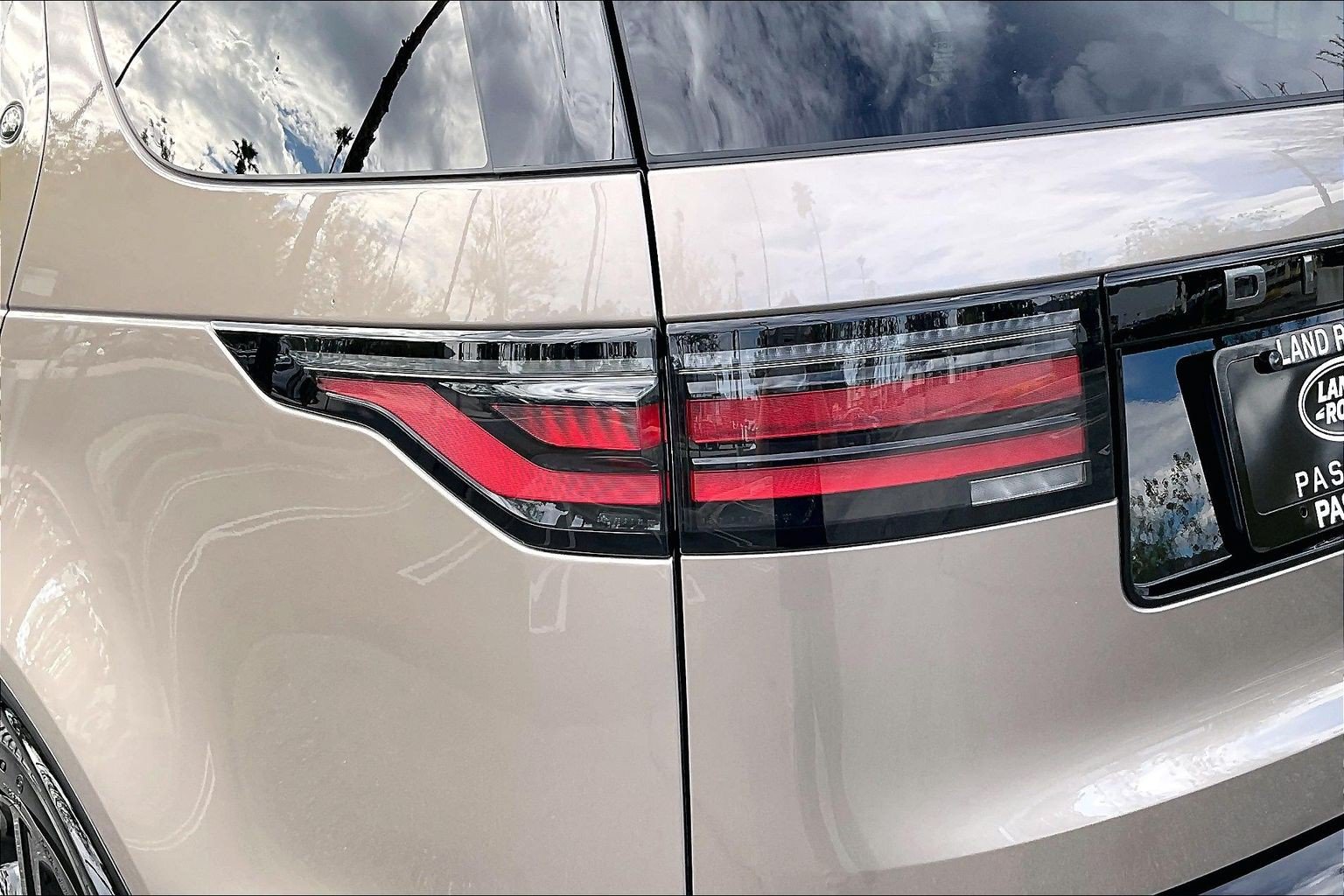 New 2026 Land Rover Discovery Dynamic SE AWD/4WD image 8