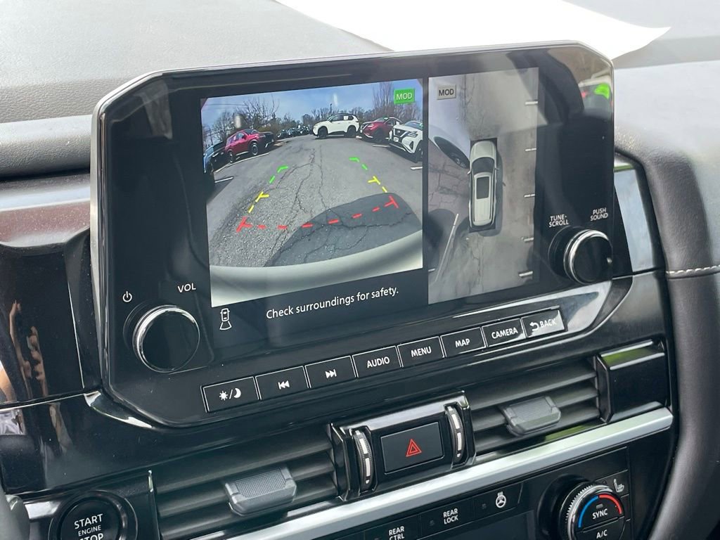 Certified 2025 Nissan Pathfinder SL image 25