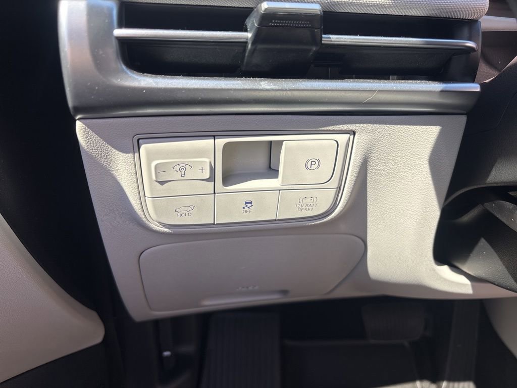 Certified 2025 Hyundai Tucson Limited image 30