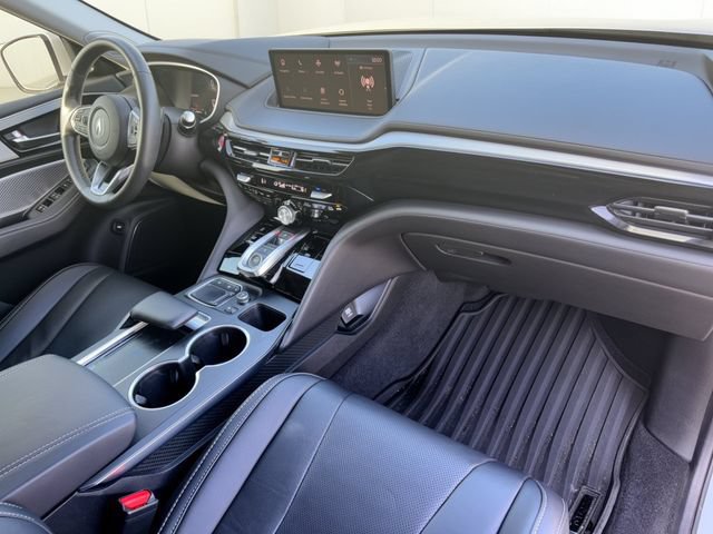 Used 2024 Acura MDX w/ Technology Package FWD image 32