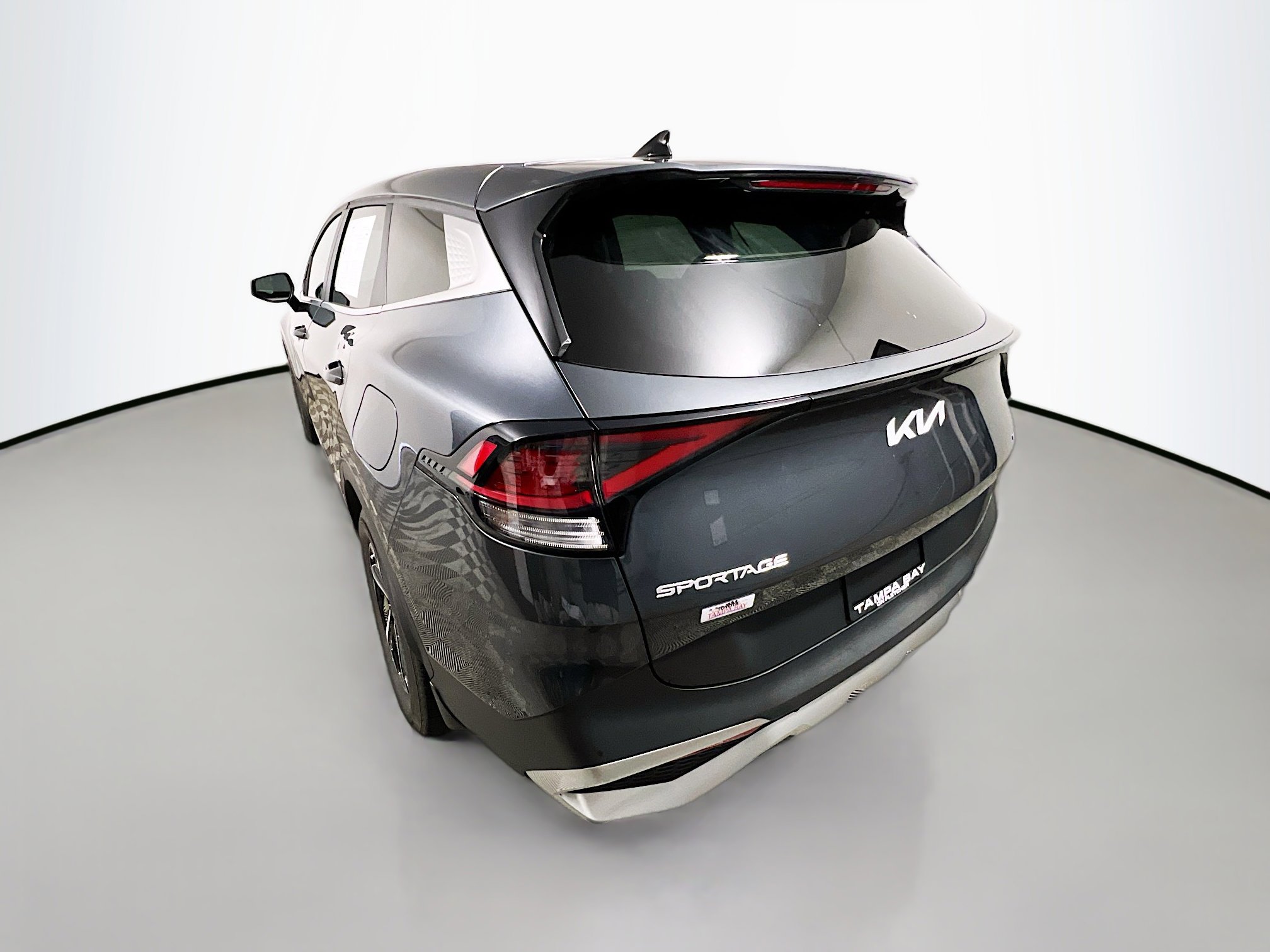 Used 2023 Kia Sportage LX image 8