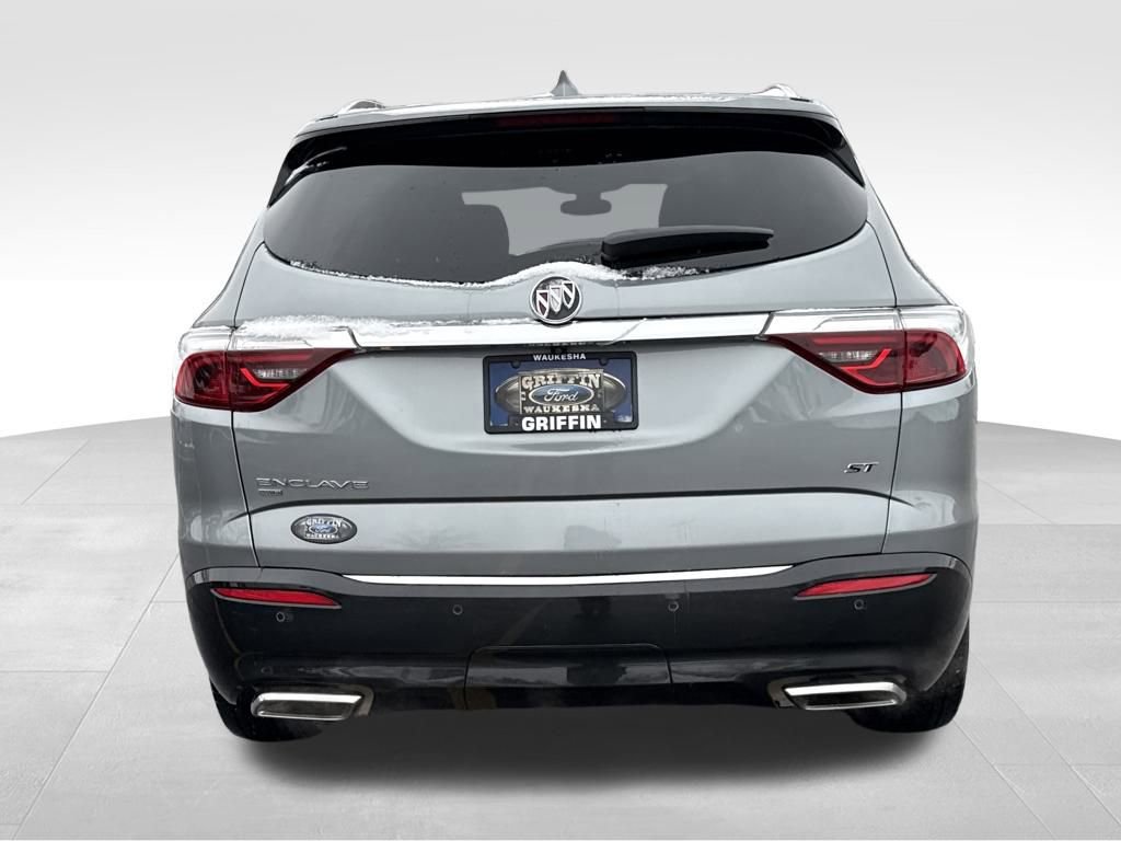 Used 2023 Buick Enclave Essence w/ Experience Buick Package image 6