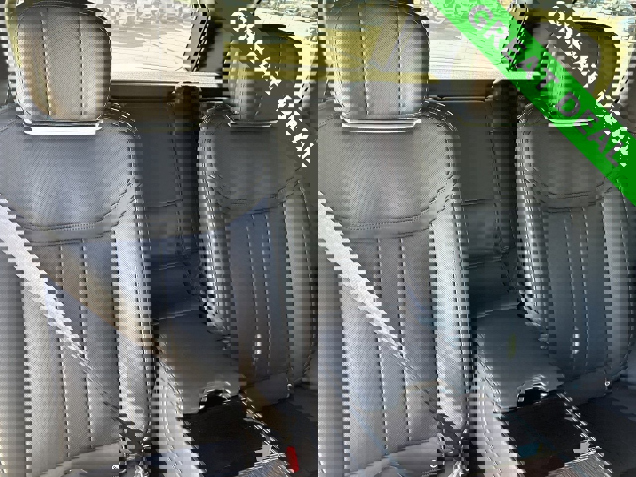 Used 2025 Land Rover Range Rover Long Wheelbase Autobiography image 38