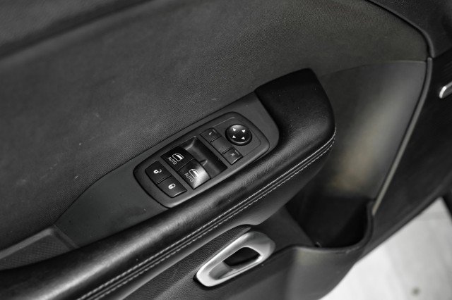 Used 2019 Dodge Challenger R/T w/ Blacktop Package image 33