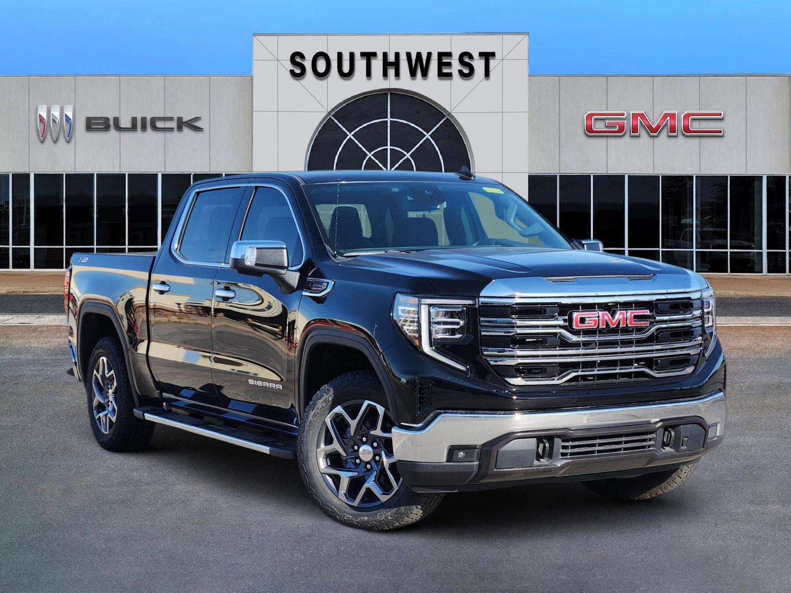 New 2026 GMC Sierra 1500 SLT w/ SLT Premium Package