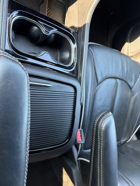 Used 2025 Chrysler Pacifica Limited FWD image 63