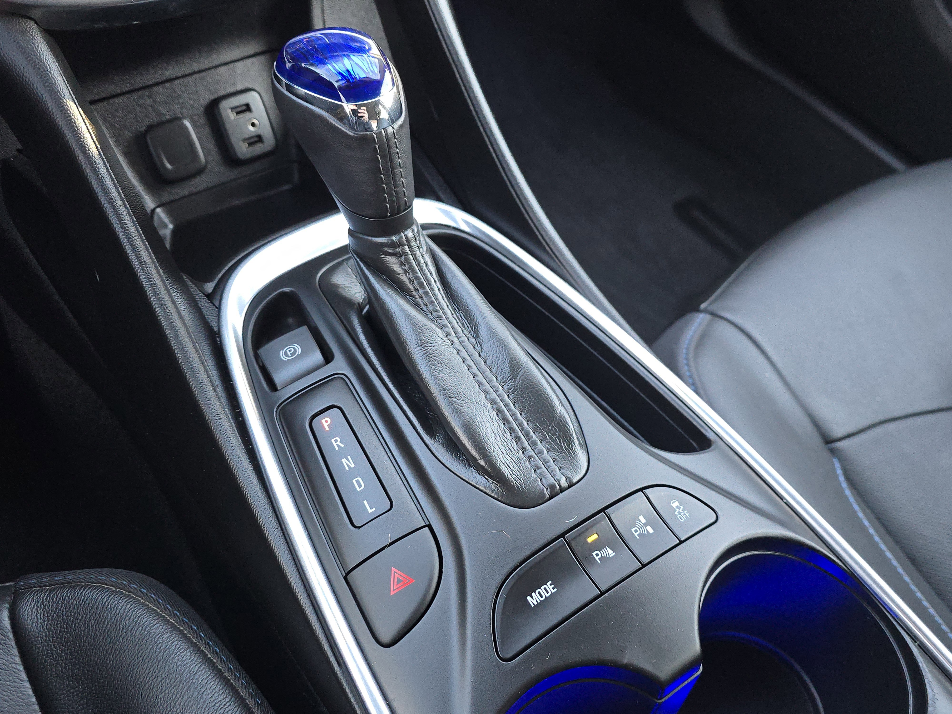 Used 2017 Chevrolet Volt Premier w/ Driver Confidence II Package image 24