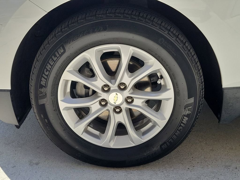 Used 2020 Chevrolet Equinox LS image 12