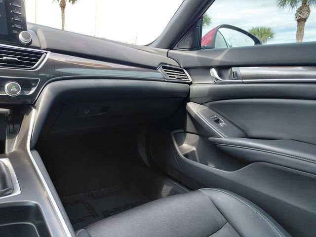 Used 2018 Honda Accord Sport image 16