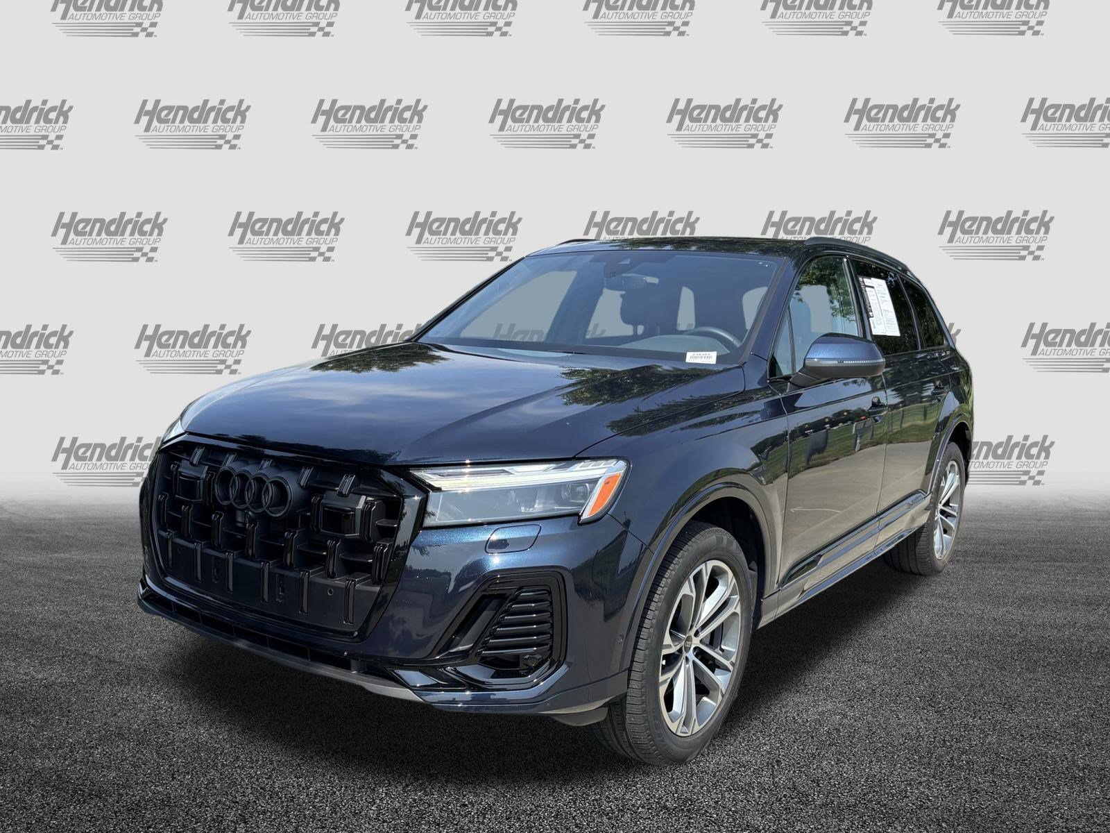 Certified 2025 Audi Q7 2.0T Premium Plus w/ Convenience Plus Package AWD/4WD image 5
