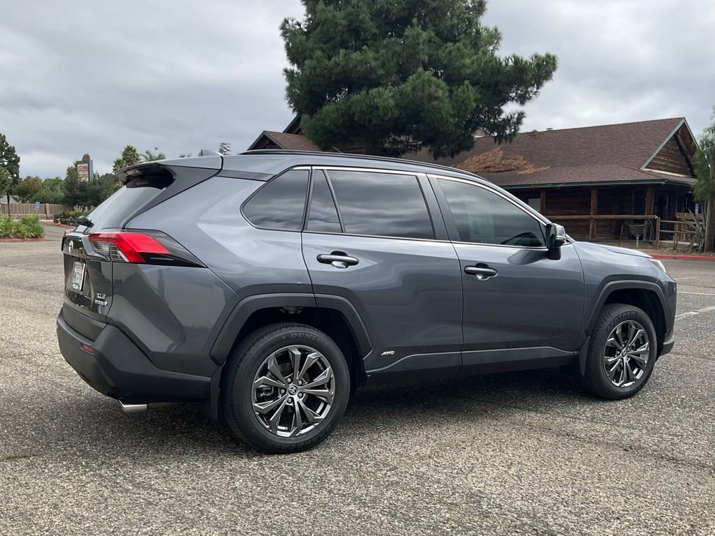 Used 2024 Toyota RAV4 XLE Premium image 80