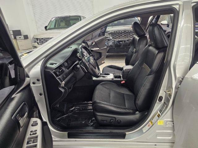 Used 2014 Toyota Camry SE FWD image 27