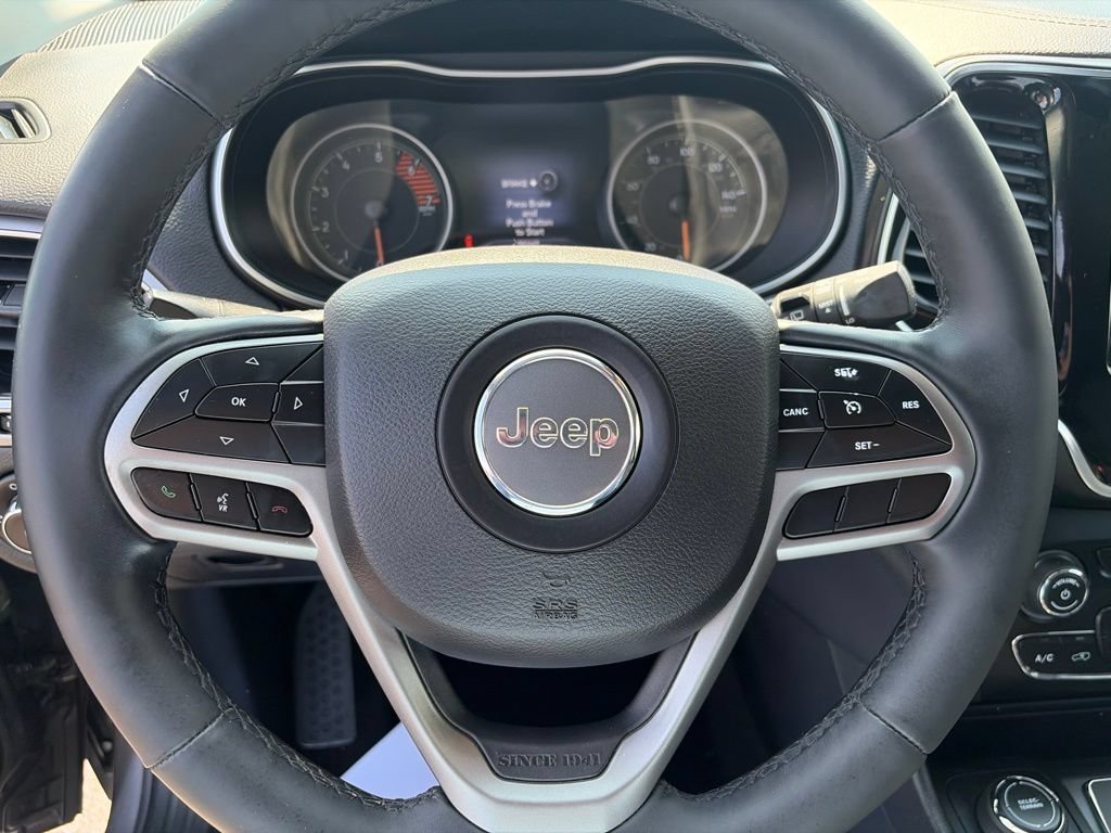 Used 2019 Jeep Cherokee Limited AWD/4WD image 25