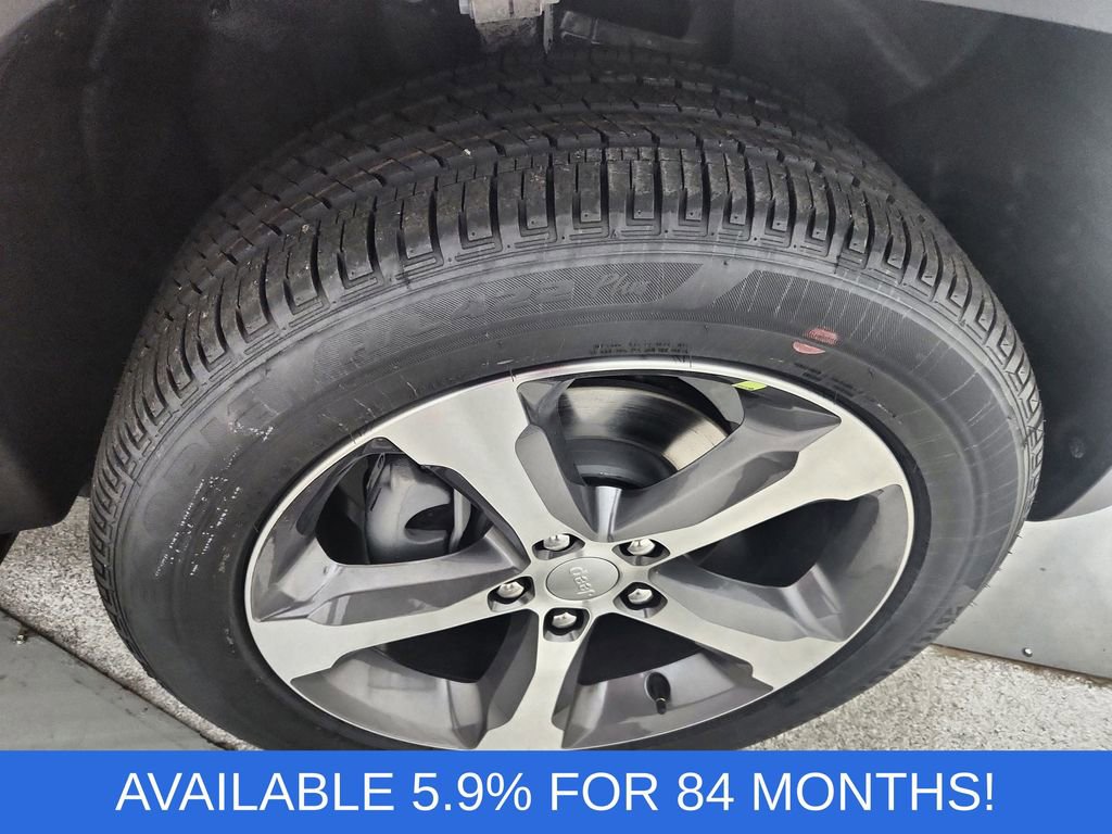 New 2026 Jeep Grand Cherokee Limited image 32