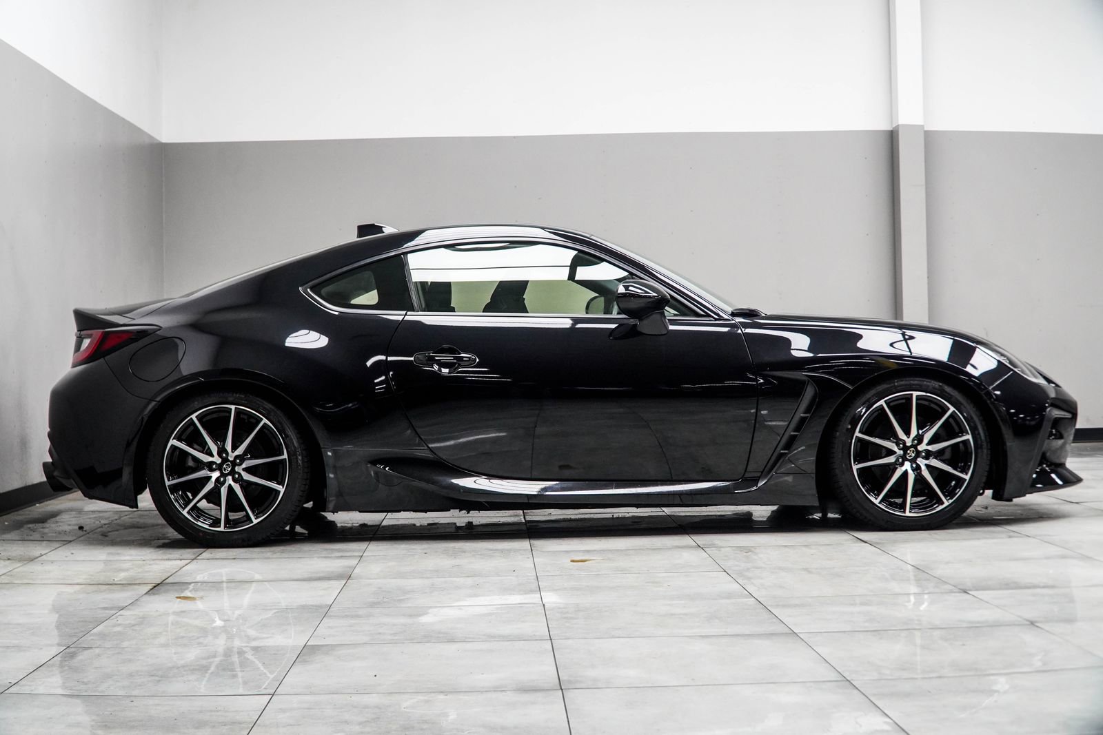 Used 2022 Toyota GR86 image 7