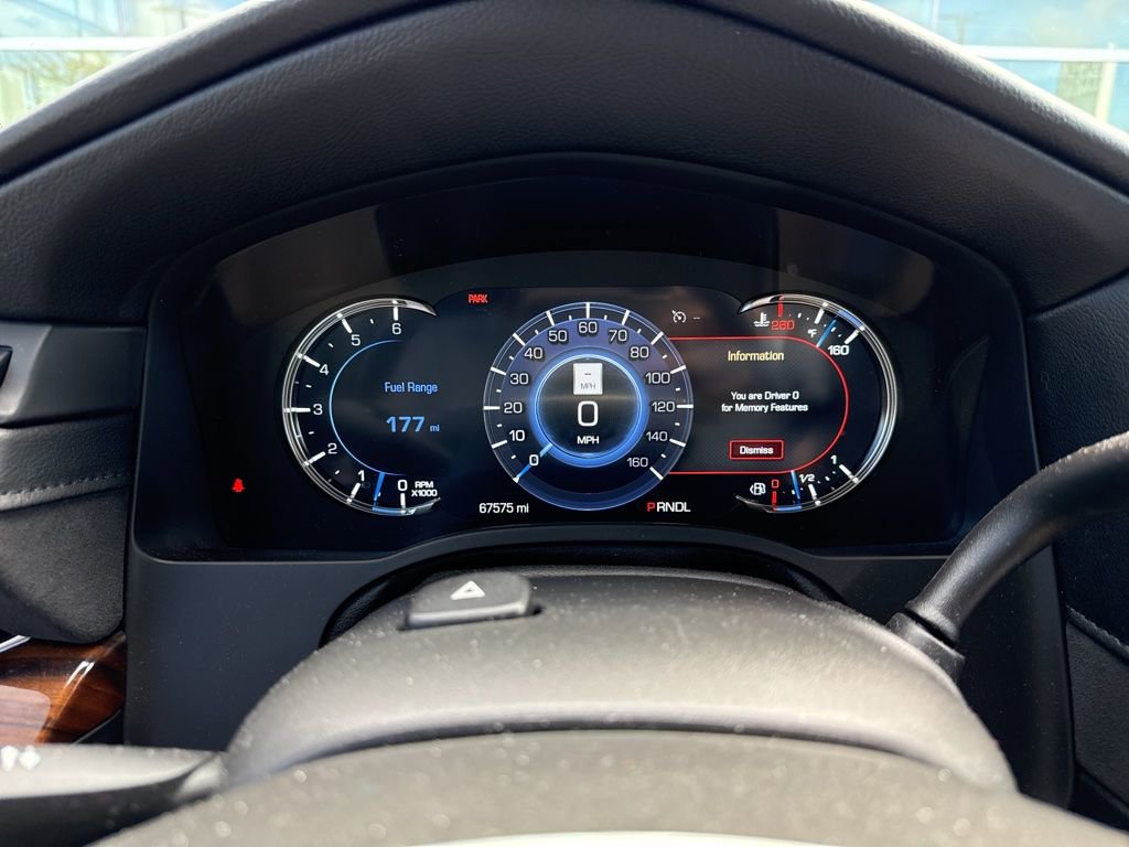 Used 2020 Cadillac Escalade Luxury w/ LPO, Radiant Package image 14