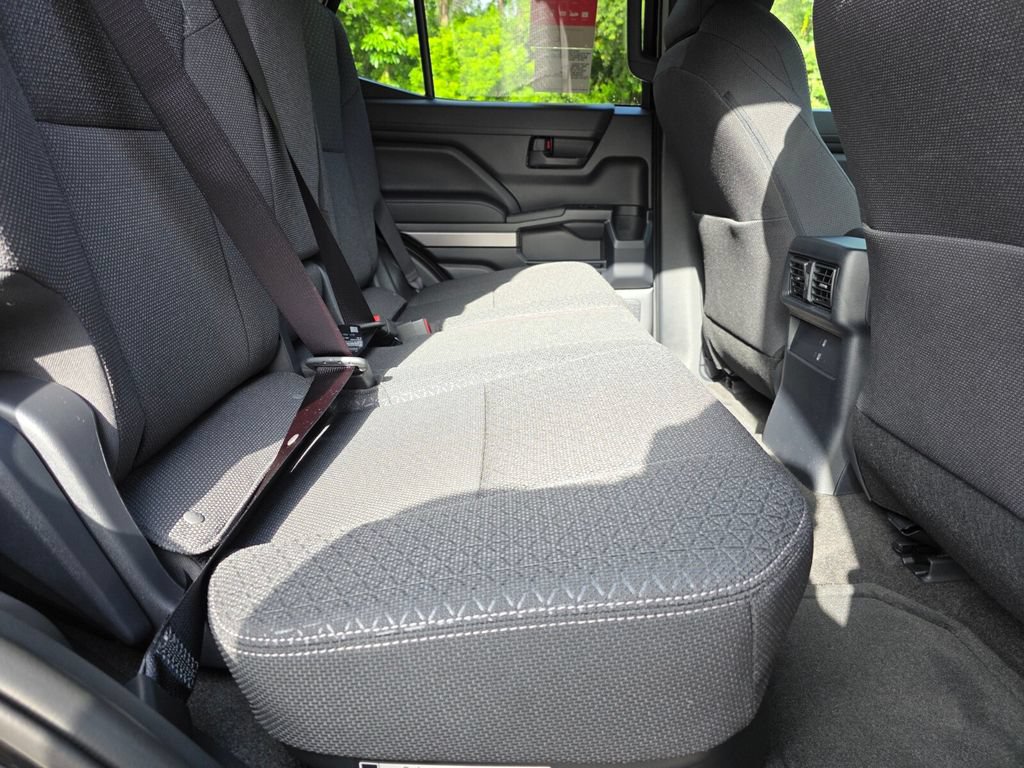 New 2026 Toyota 4Runner SR5 AWD/4WD image 17